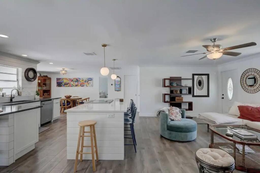 Hidden Gem - Family Friendly Pool -welcome * Naples
