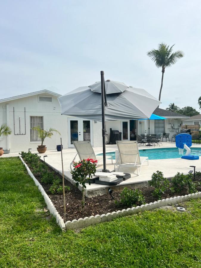 Hidden Gem - Family Friendly Pool -welcome Holiday home Naples