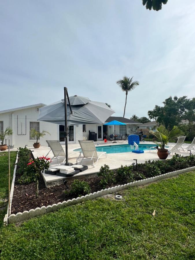 Hidden Gem - Family Friendly Pool -welcome Naples